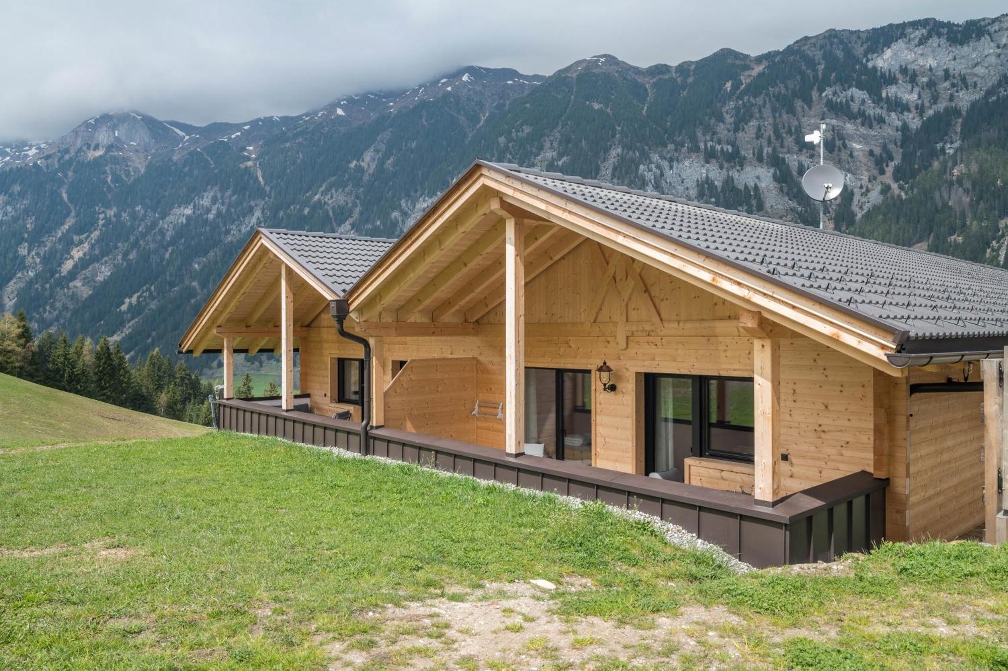 רצ'ינס Blosegghof Bergchalets Waldblick מראה חיצוני תמונה
